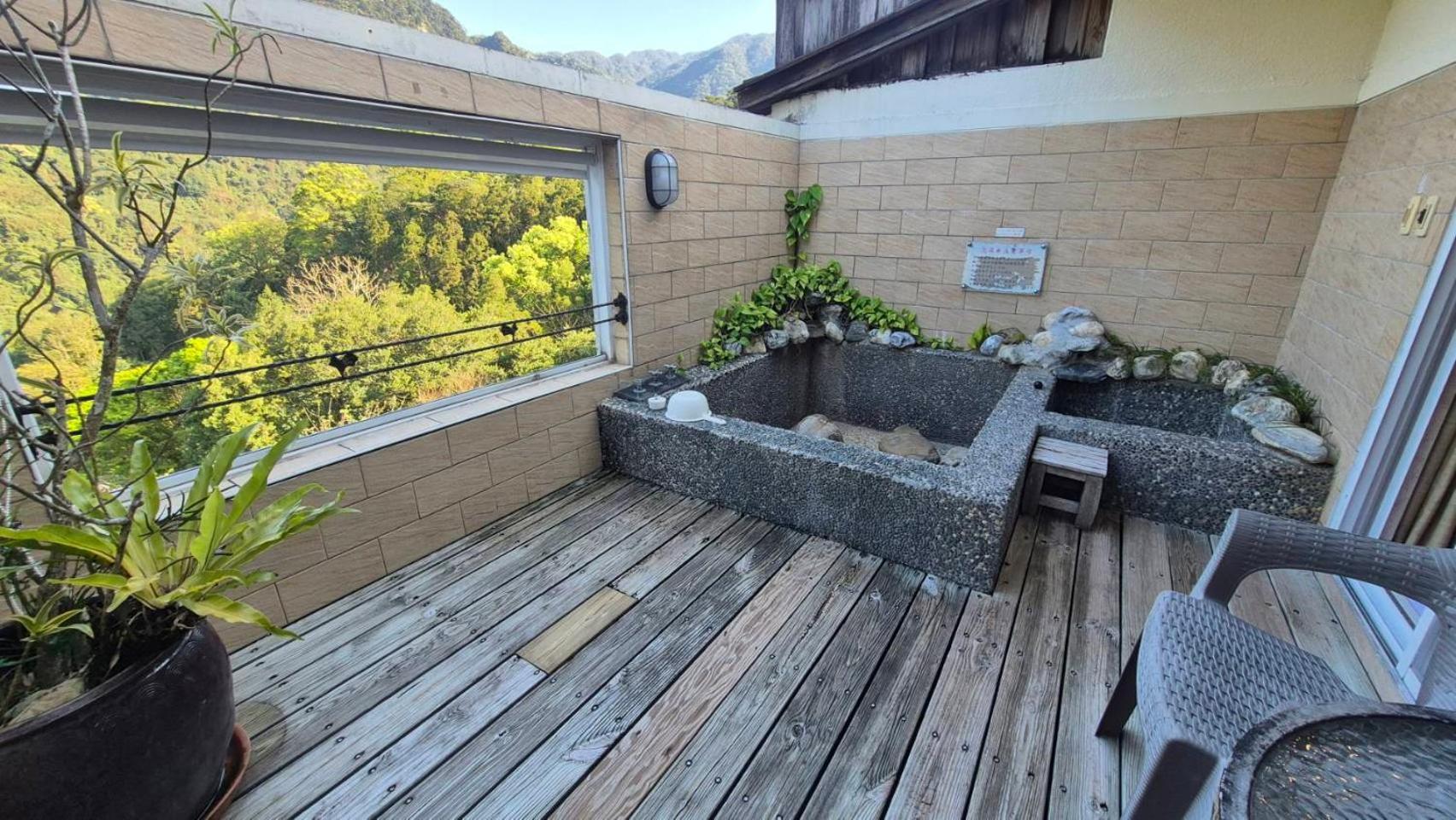 Mi Jing Garden Spring Resort Wulai Buitenkant foto